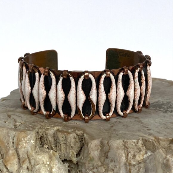 Vintage Matisse-Renoir Copper Anodized “Espana” Wide Cuff Bracelet 6.5" - Picture 2 of 16